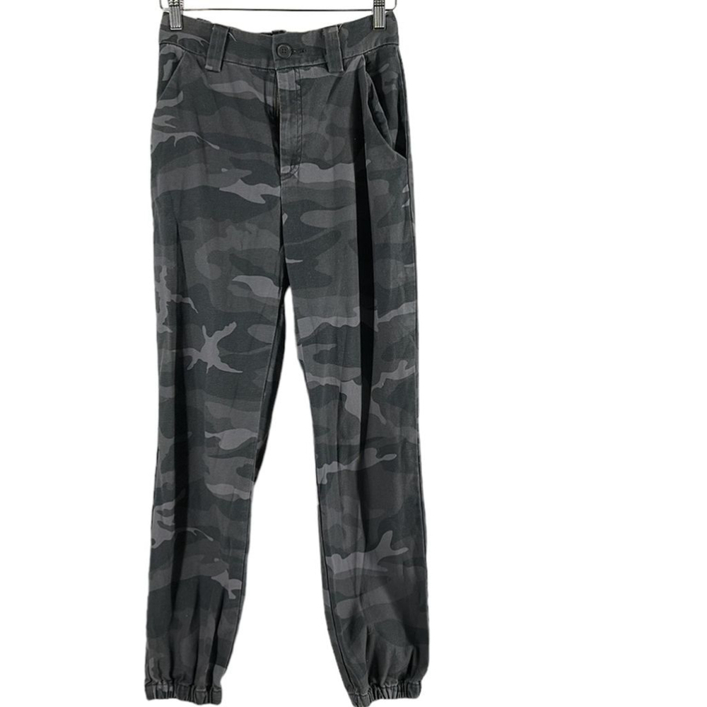 Aritzia tna camo jogger pants grey camo alix pants sz sm